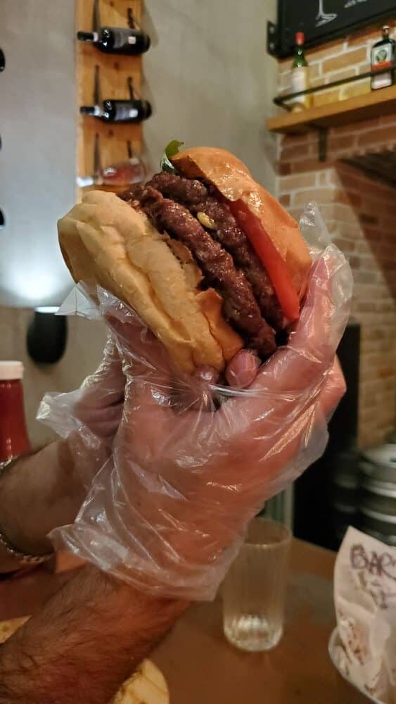 burger black angus erevan